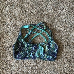 lululemon sports bra